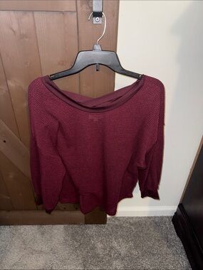 Off-the-Shoulder Knit Sweater in Wine